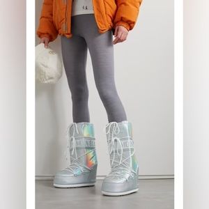 Silver metallic icon moon boot (rare)